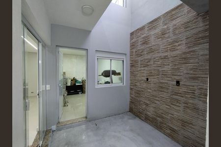 Casa para alugar com 221m², 4 quartos e 2 vagas Casa para alugar com 221m², 4 quartos e 2 vagasÁrea de Serviço