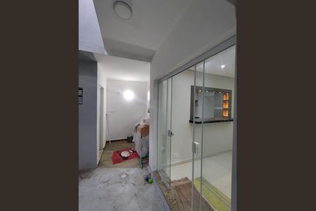 Casa para alugar com 221m², 4 quartos e 2 vagas Casa para alugar com 221m², 4 quartos e 2 vagasÁrea de Serviço