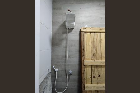 Casa para alugar com 221m², 4 quartos e 2 vagas Casa para alugar com 221m², 4 quartos e 2 vagasBanheiro de serviço