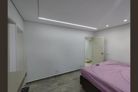 Casa para alugar com 221m², 4 quartos e 2 vagas Casa para alugar com 221m², 4 quartos e 2 vagasSuíte