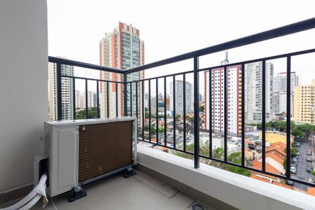 Studio para alugar com 26m², 1 quarto e sem vaga Studio para alugar com 26m², 1 quarto e sem vagaStudio - varanda
