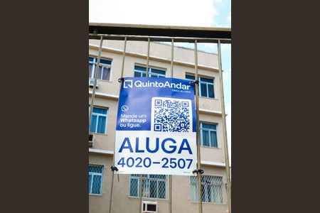 Apartamento para alugar com 900m², 2 quartos e 1 vaga Apartamento para alugar com 900m², 2 quartos e 1 vagaFachada
