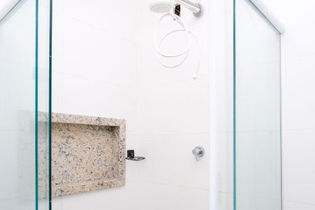 Apartamento para alugar com 900m², 2 quartos e 1 vaga Apartamento para alugar com 900m², 2 quartos e 1 vagaBanheiro