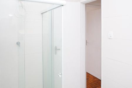 Apartamento para alugar com 900m², 2 quartos e 1 vaga Apartamento para alugar com 900m², 2 quartos e 1 vagaBanheiro