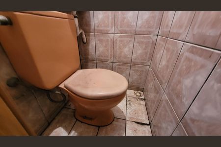 Casa para alugar com 106m², 2 quartos e 2 vagas Casa para alugar com 106m², 2 quartos e 2 vagasBanheiro serviço