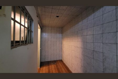 Casa para alugar com 106m², 2 quartos e 2 vagas Casa para alugar com 106m², 2 quartos e 2 vagasSuite