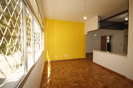 Apartamento à venda com 115m², 3 quartos e 1 vagasala