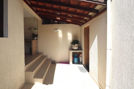Casa à venda com 180m², 3 quartos e 2 vagas