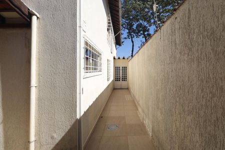 Casa à venda com 180m², 3 quartos e 2 vagas