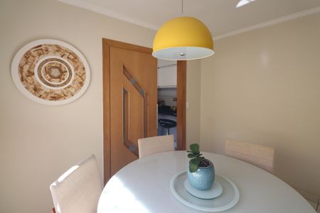Casa à venda com 180m², 3 quartos e 2 vagas