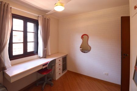Casa à venda com 180m², 3 quartos e 2 vagas