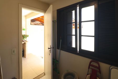 Casa à venda com 180m², 3 quartos e 2 vagas