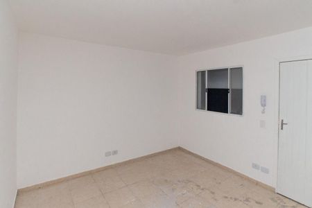 Sala de apartamento para alugar com 1 quarto, 38m² em Parque Vitoria, São Paulo