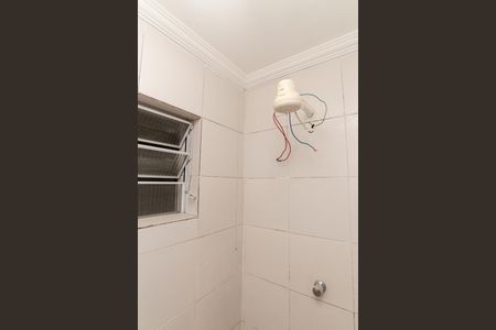 Banheiro de apartamento para alugar com 1 quarto, 38m² em Parque Vitoria, São Paulo