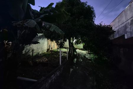 Casa à venda com 50m², 2 quartos e 1 vaga Casa à venda com 50m², 2 quartos e 1 vagaQuintal