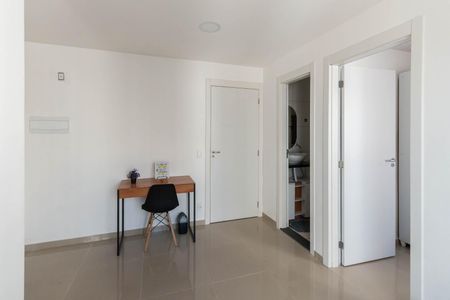 Sala de apartamento para alugar com 1 quarto, 35m² em Santo Cristo, Rio de Janeiro