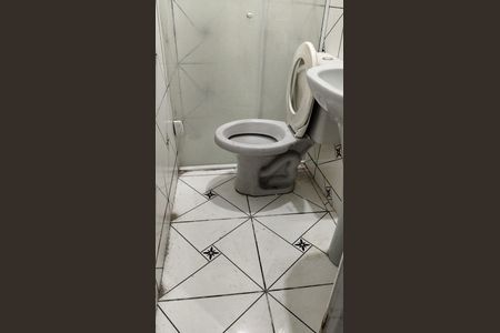 Banheiro de casa para alugar com 1 quarto, 39m² em Parque Esperanca, São Paulo