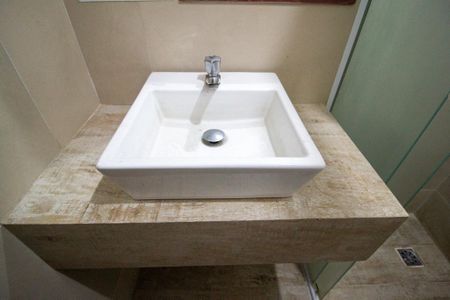 Casa para alugar com 300m², 3 quartos e 2 vagas Casa para alugar com 300m², 3 quartos e 2 vagasBanheiro