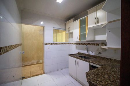 Casa para alugar com 300m², 3 quartos e 2 vagas Casa para alugar com 300m², 3 quartos e 2 vagasCozinha