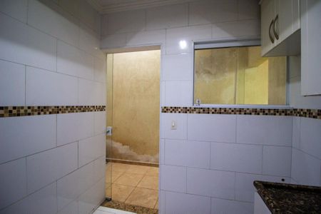Casa para alugar com 300m², 3 quartos e 2 vagas Casa para alugar com 300m², 3 quartos e 2 vagasCozinha