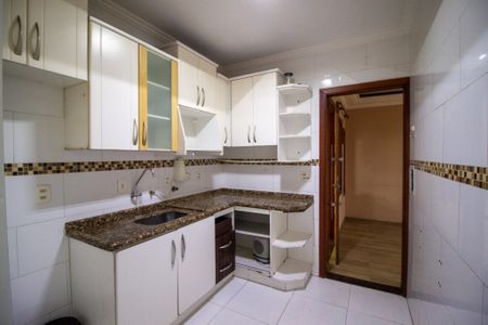 Casa para alugar com 300m², 3 quartos e 2 vagas Casa para alugar com 300m², 3 quartos e 2 vagasCozinha