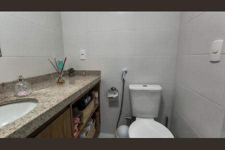Apartamento para alugar com 83m², 3 quartos e 1 vaga Apartamento para alugar com 83m², 3 quartos e 1 vagaBanheiro da Suíte