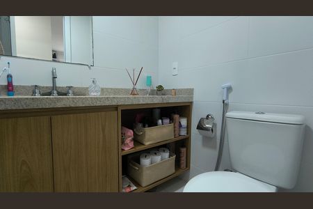 Apartamento para alugar com 83m², 3 quartos e 1 vaga Apartamento para alugar com 83m², 3 quartos e 1 vagaBanheiro da Suíte