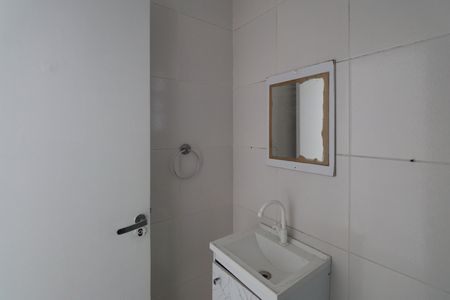 Banheiro  de apartamento para alugar com 1 quarto, 38m² em Parque Vitoria, São Paulo