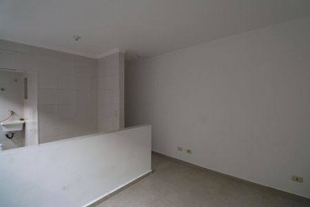 Sala de apartamento para alugar com 1 quarto, 38m² em Parque Vitoria, São Paulo