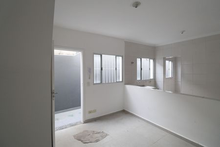Sala de apartamento para alugar com 1 quarto, 38m² em Parque Vitoria, São Paulo