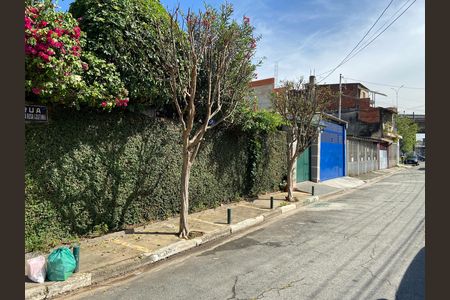 Casa à venda com 250m², 3 quartos e 1 vaga Casa à venda com 250m², 3 quartos e 1 vagaFachada - Rua
