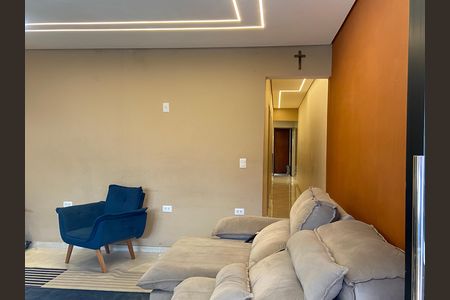 Casa à venda com 250m², 3 quartos e 1 vaga Casa à venda com 250m², 3 quartos e 1 vagaSala