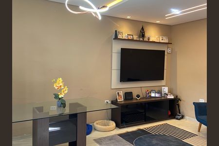 Sala de casa à venda com 3 quartos, 250m² em Km 18, Osasco