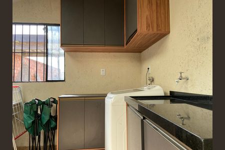 Casa à venda com 250m², 3 quartos e 1 vaga Casa à venda com 250m², 3 quartos e 1 vagaÁrea de Serviço