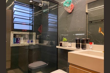 Casa à venda com 250m², 3 quartos e 1 vaga Casa à venda com 250m², 3 quartos e 1 vagaBanheiro