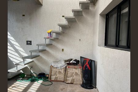 Casa à venda com 250m², 3 quartos e 1 vaga Casa à venda com 250m², 3 quartos e 1 vagaGaragem