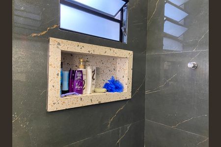 Casa à venda com 250m², 3 quartos e 1 vaga Casa à venda com 250m², 3 quartos e 1 vagaBanheiro