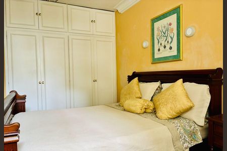Apartamento à venda com 138m², 3 quartos e 2 vagas Apartamento à venda com 138m², 3 quartos e 2 vagasQuarto 3