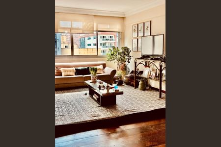 Apartamento à venda com 138m², 3 quartos e 2 vagas Apartamento à venda com 138m², 3 quartos e 2 vagasSala
