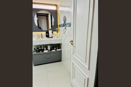 Apartamento à venda com 138m², 3 quartos e 2 vagas Apartamento à venda com 138m², 3 quartos e 2 vagasBanheiro
