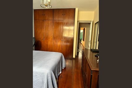 Apartamento à venda com 138m², 3 quartos e 2 vagas Apartamento à venda com 138m², 3 quartos e 2 vagasQuarto 1