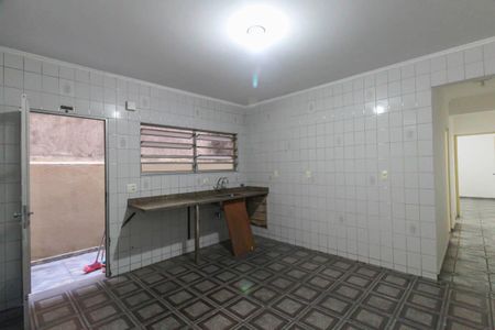 Casa à venda com 180m², 3 quartos e 2 vagas Casa à venda com 180m², 3 quartos e 2 vagasCozinha