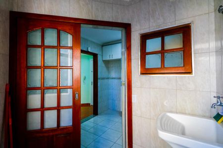 Apartamento para alugar com 70m², 3 quartos e 1 vagaÁrea de serviço