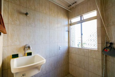 Apartamento para alugar com 70m², 3 quartos e 1 vagaÁrea de serviço