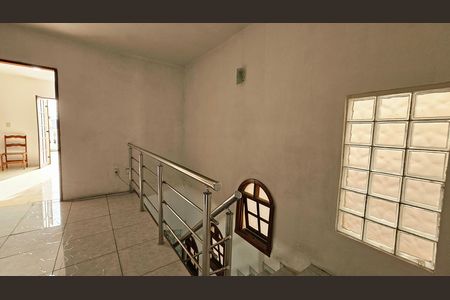 Casa à venda com 218m², 3 quartos e 2 vagas