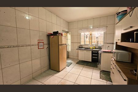 Casa à venda com 218m², 3 quartos e 2 vagas