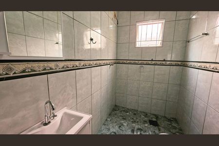 Casa à venda com 218m², 3 quartos e 2 vagas