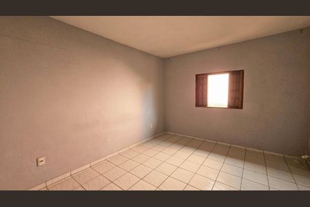 Casa à venda com 218m², 3 quartos e 2 vagas