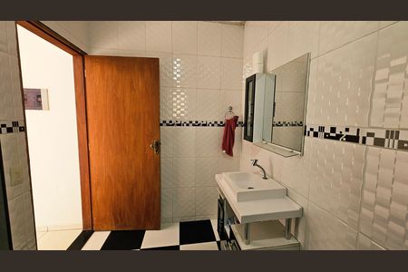 Casa à venda com 218m², 3 quartos e 2 vagas