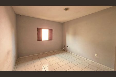 Casa à venda com 218m², 3 quartos e 2 vagas